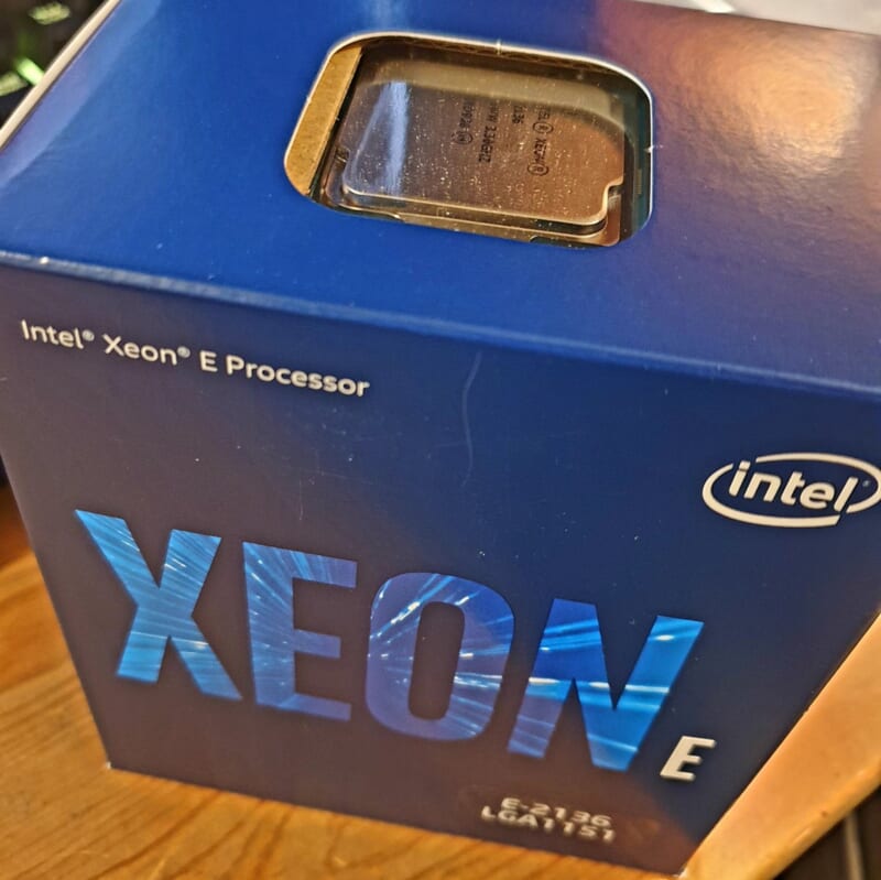 Intel Xeon E-2136 Tin học Đại Việt