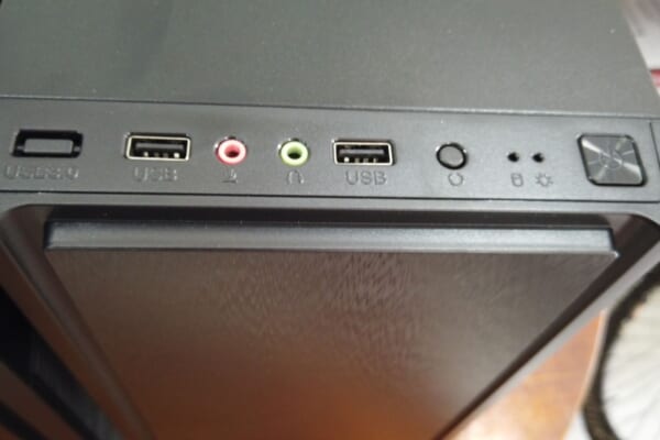Cổng kết nối phía trước (front panel) case jetek em4 Cổng kết nối phía trước (front panel) case jetek em4