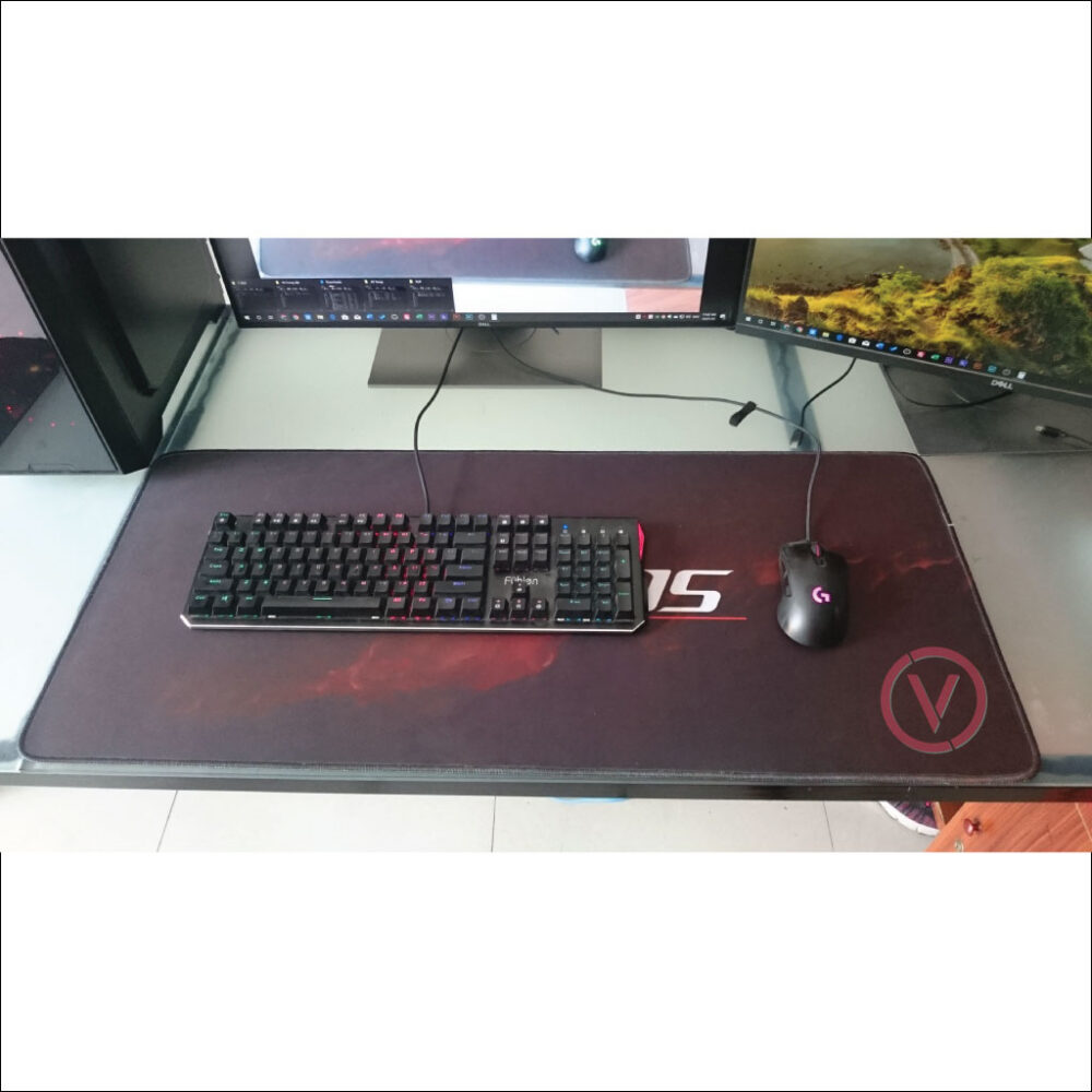 Lot chuot ban phim gaming co lon-hoc-dai-viet-co-lon