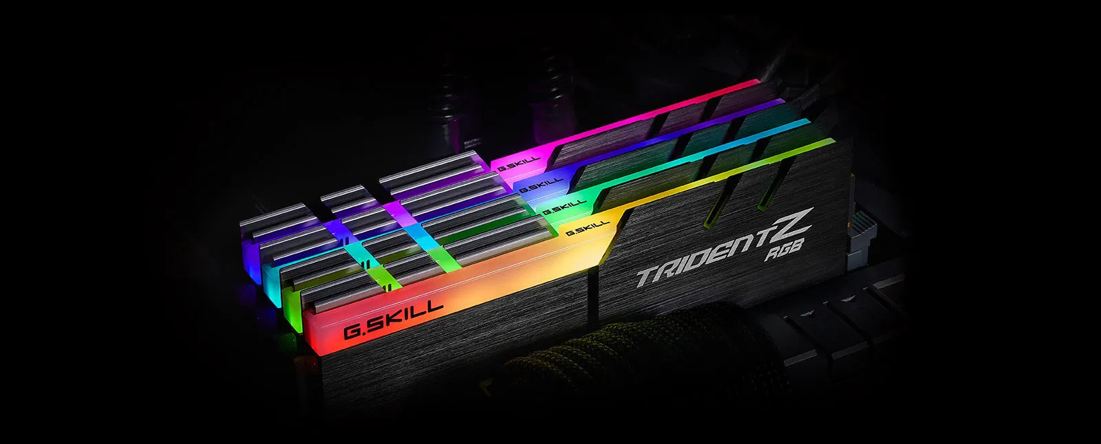 RAM Desktop DDR4 G.Skill TRIDENT Z RGB 16GB 3600 MTs F4 3600C18S 16GTZR 4